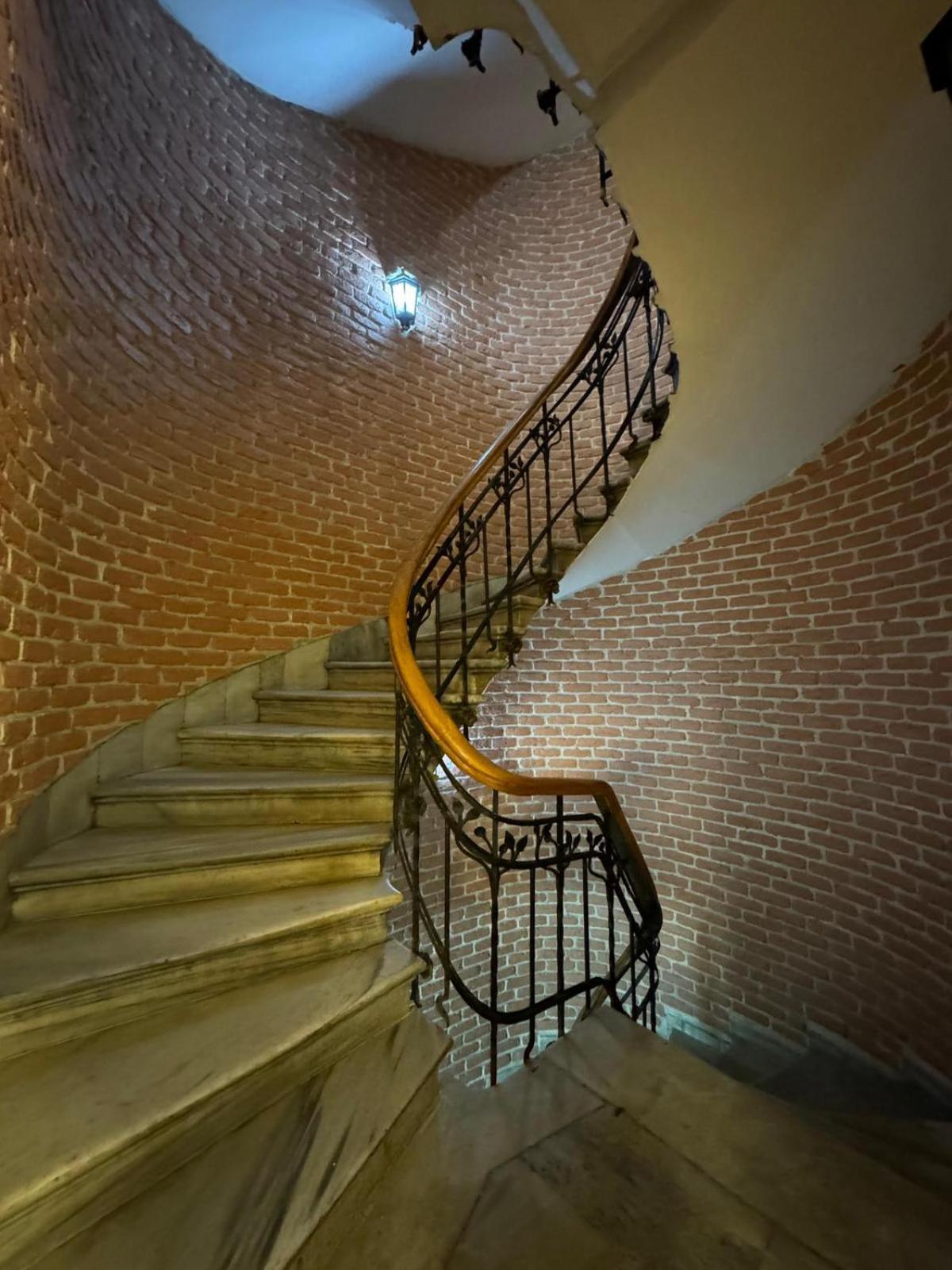 Gran Brn Hotel Taksim Istanbulská provincie Exteriér fotografie